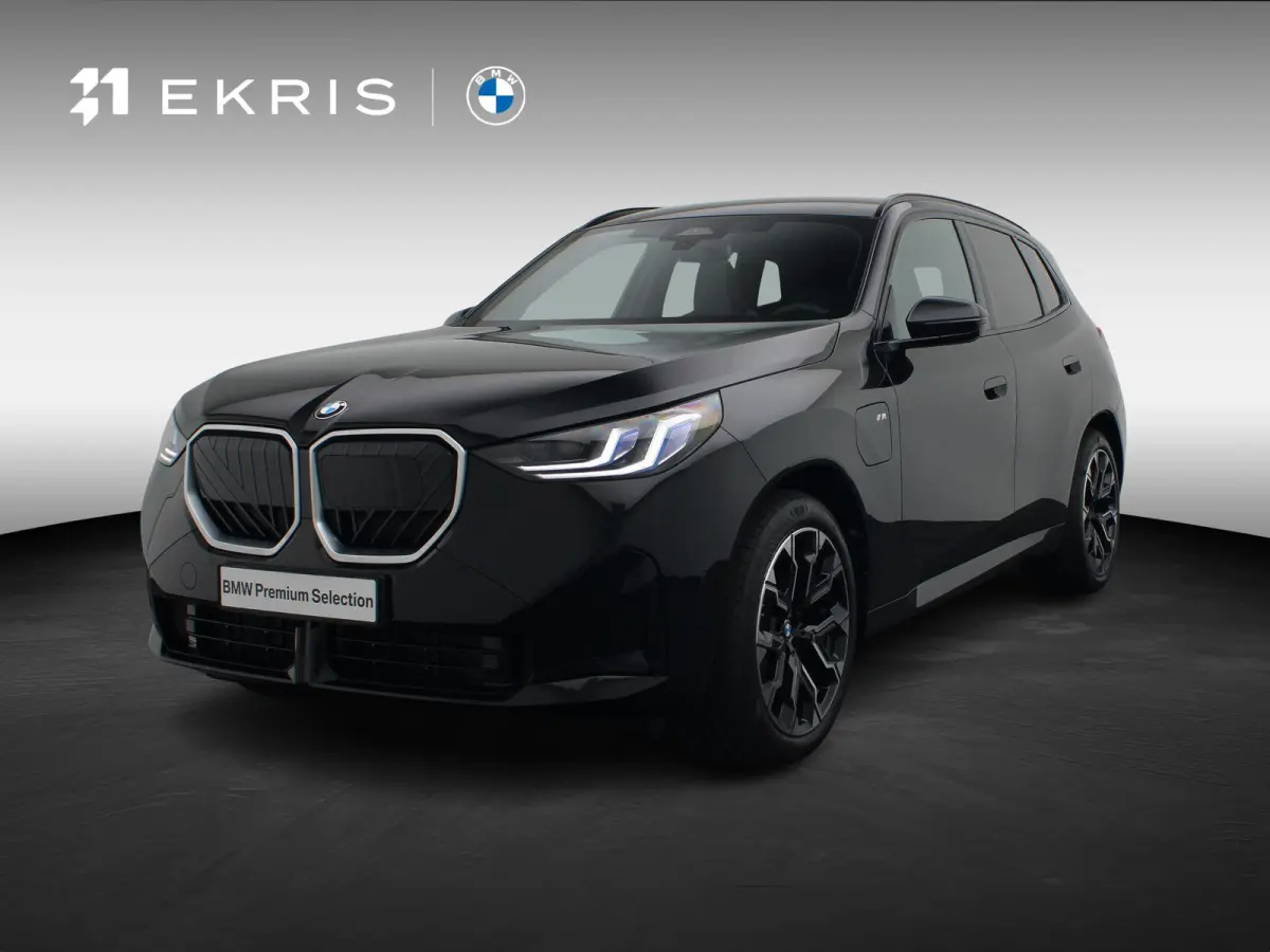 30e xDrive M Sportpakket | Premium Pack | Trekhaak | Panoramadak | Elektrisch Verstelbare Sportstoelen | Harman Kardon | 20''