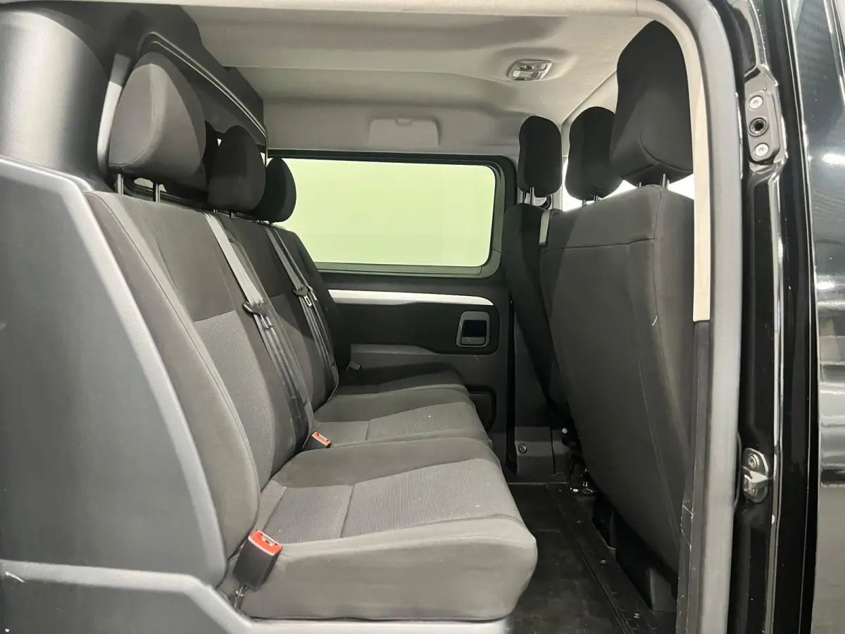 2.0 180PK L3 Premium Dubbele Cabine Automaat Airco Lichtmetalen velgen