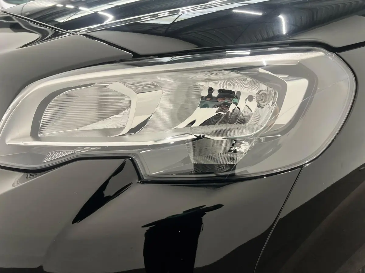 2.0 180PK L3 Premium Dubbele Cabine Automaat Airco Lichtmetalen velgen
