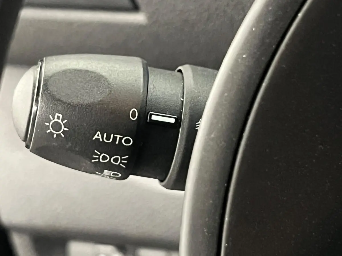 2.0 180PK L3 Premium Dubbele Cabine Automaat Airco Lichtmetalen velgen