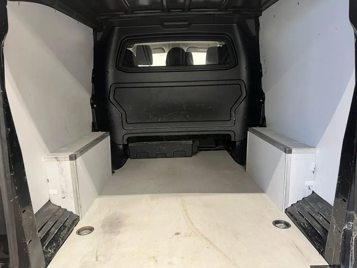 2.0 180PK L3 Premium Dubbele Cabine Automaat Airco Lichtmetalen velgen