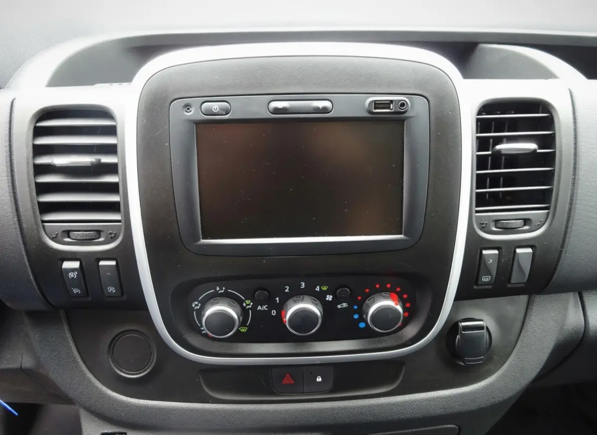 2.0 dCi 145 T29 L1H1 AUTOMAAT 2 X SCHUIFDEUR AIRCO NAVIGATIE 3ZITS CRUISE CONTROL