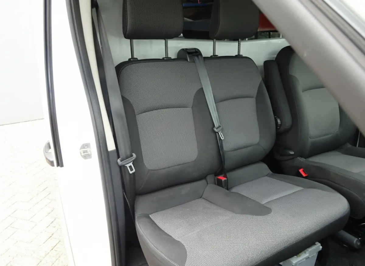 2.0 dCi 145 T29 L1H1 AUTOMAAT 2 X SCHUIFDEUR AIRCO NAVIGATIE 3ZITS CRUISE CONTROL