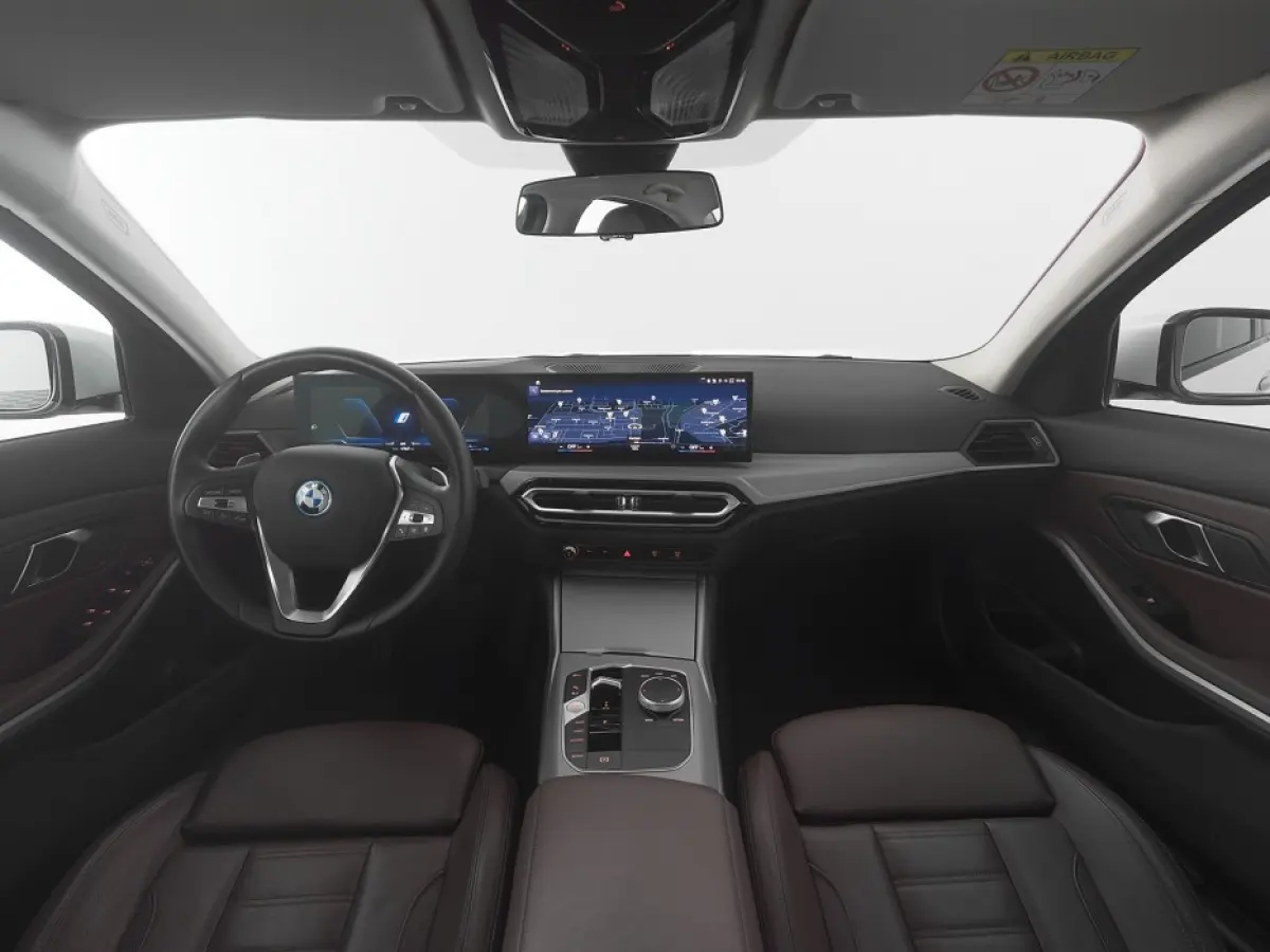 320 e | MOKKA LEDER | FULL LED | Sportstoelen | CAMERA | PHEV ✅ 1e Eigenaar !