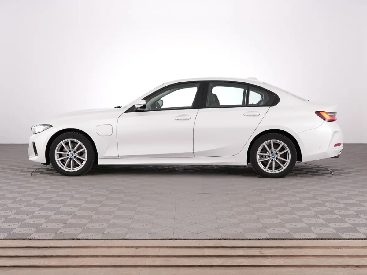 320 e | MOKKA LEDER | FULL LED | Sportstoelen | CAMERA | PHEV ✅ 1e Eigenaar !