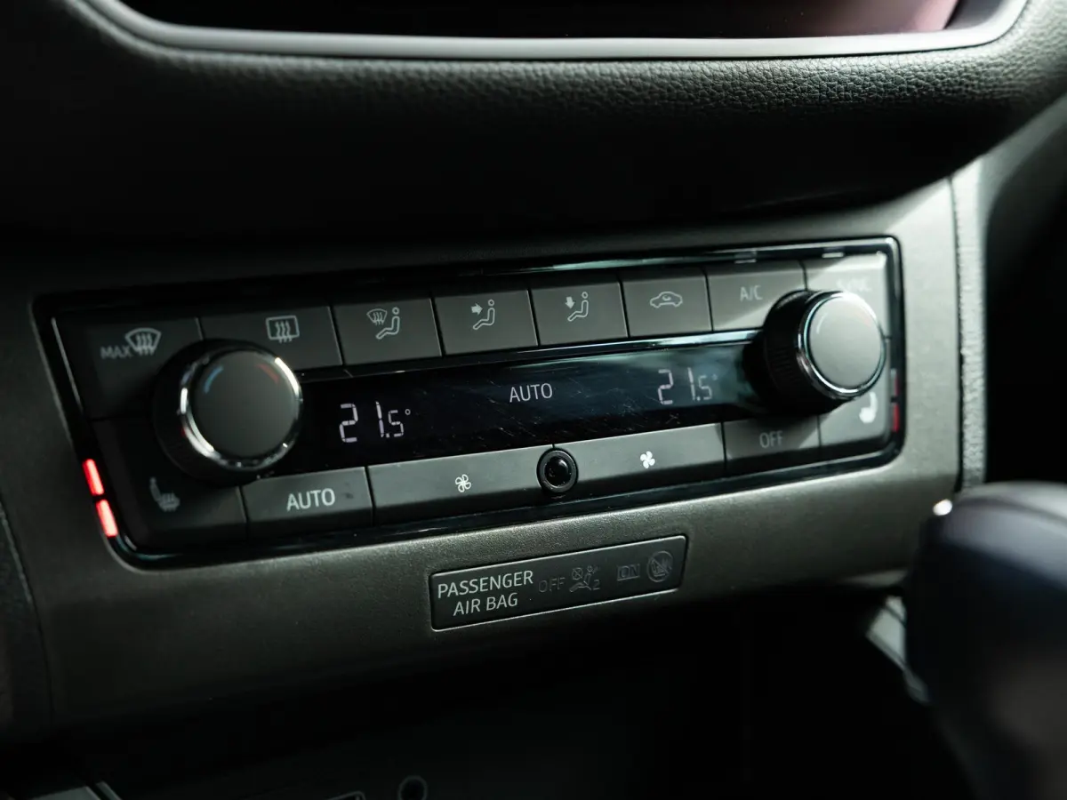 1.0 TSI FR |NL-Auto|Full LED|Carplay|Camera