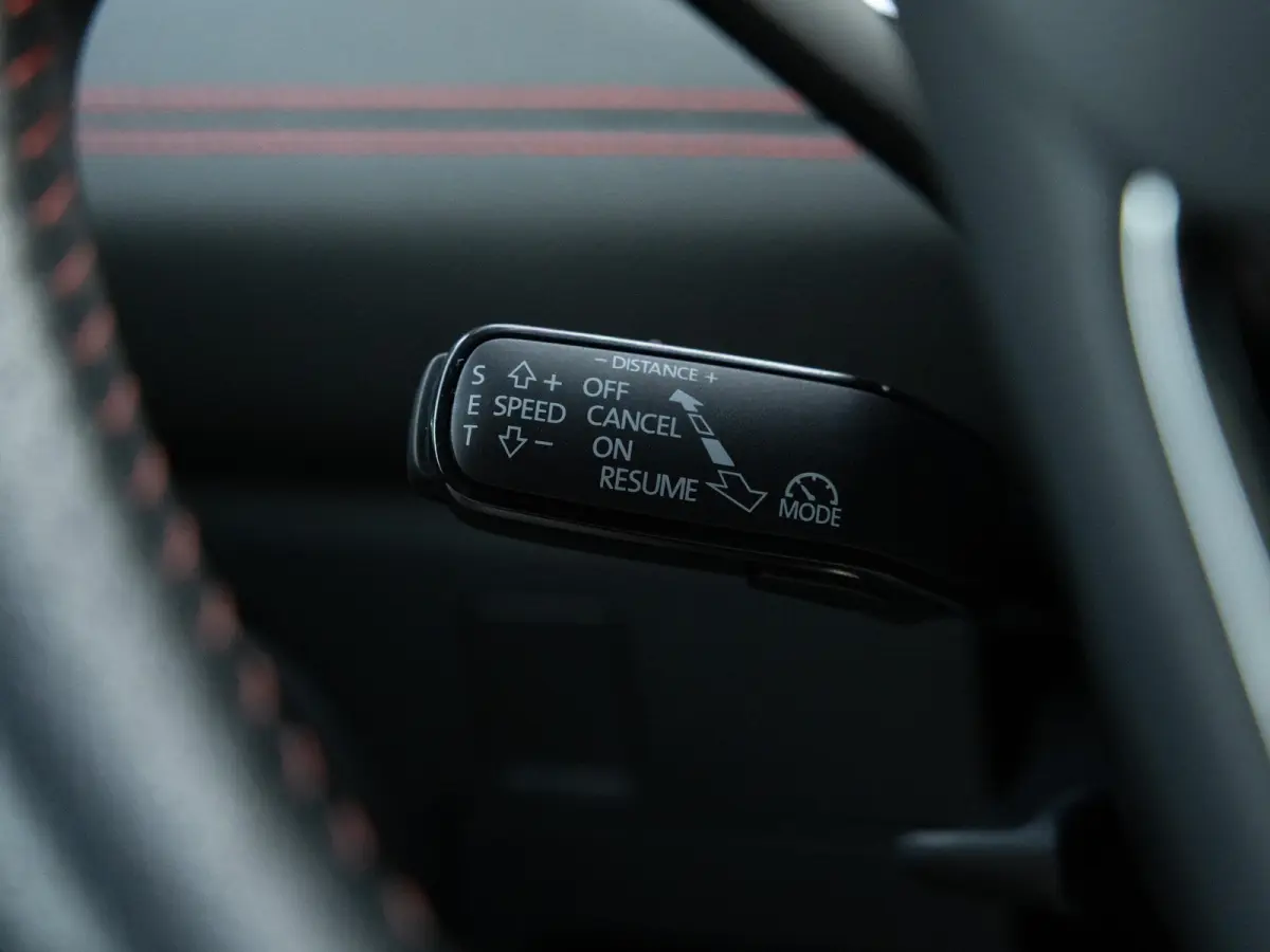 1.0 TSI FR |NL-Auto|Full LED|Carplay|Camera
