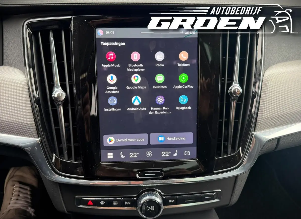 2.0 T8 Plug-in hybrid AWD Ultimate Dark PANO|ACC|