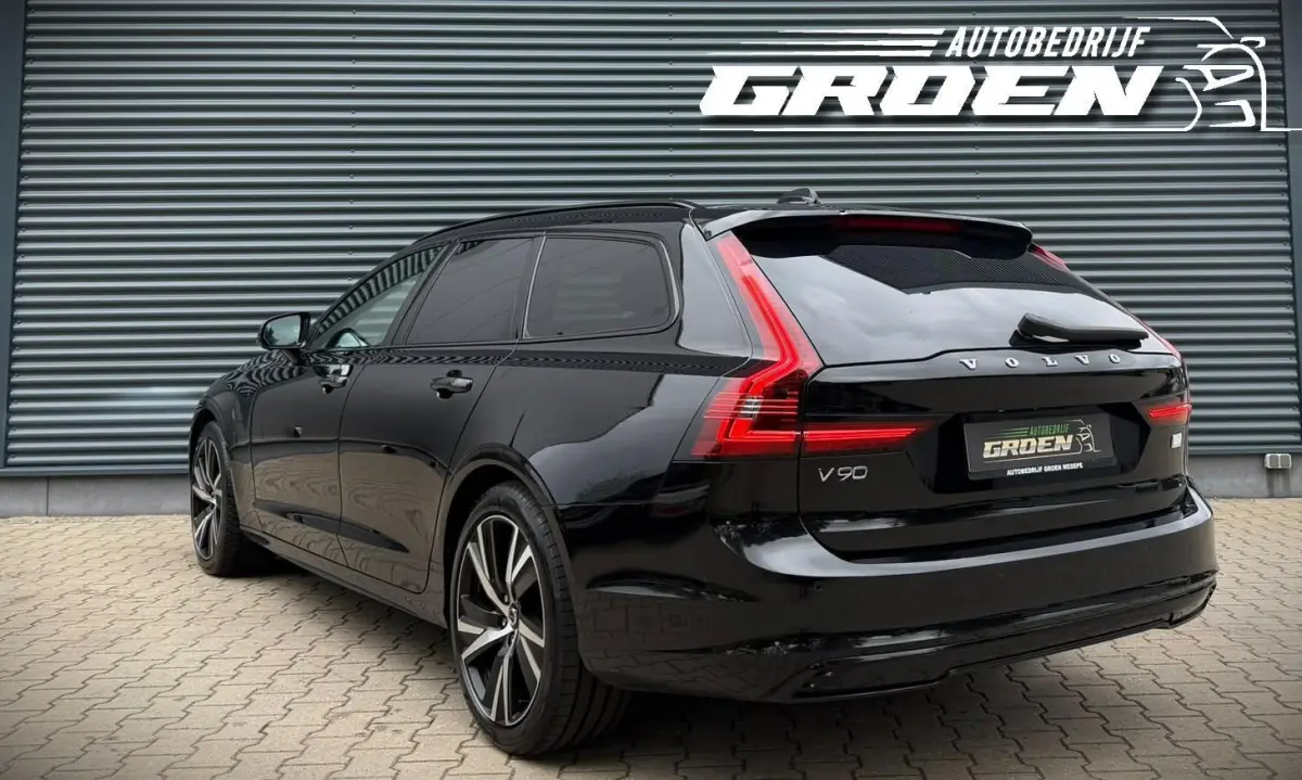 2.0 T8 Plug-in hybrid AWD Ultimate Dark PANO|ACC|
