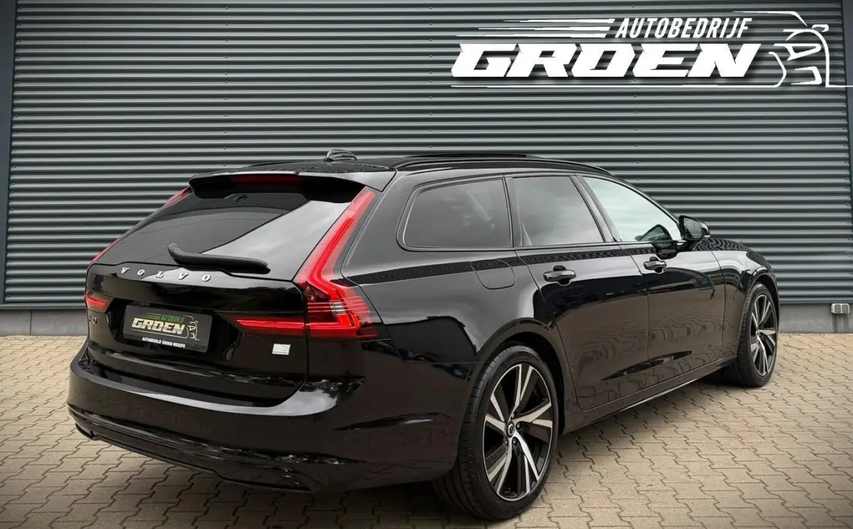 2.0 T8 Plug-in hybrid AWD Ultimate Dark PANO|ACC|