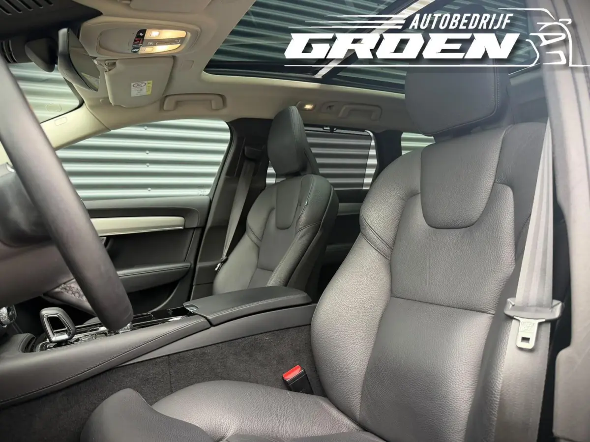 2.0 T8 Plug-in hybrid AWD Ultimate Dark PANO|ACC|