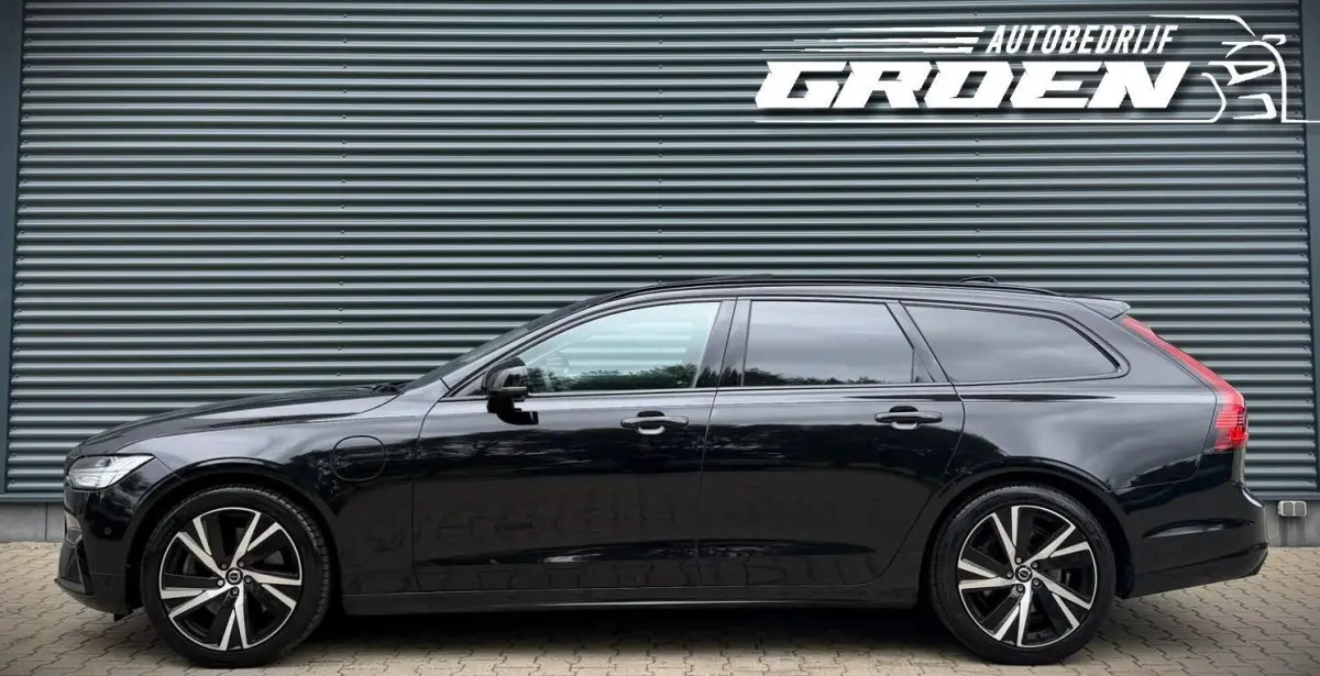 2.0 T8 Plug-in hybrid AWD Ultimate Dark PANO|ACC|