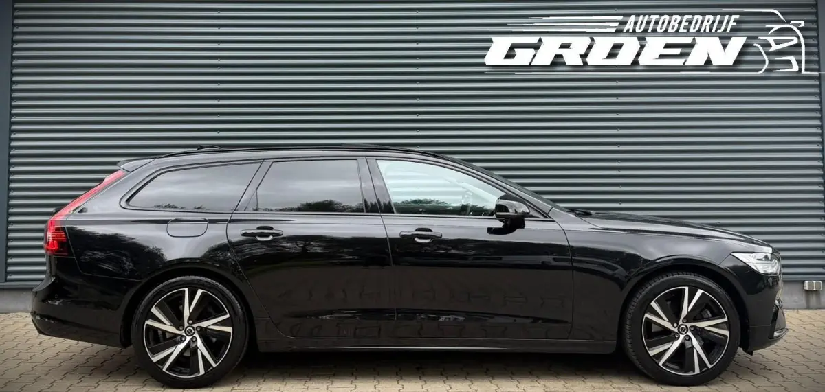 2.0 T8 Plug-in hybrid AWD Ultimate Dark PANO|ACC|