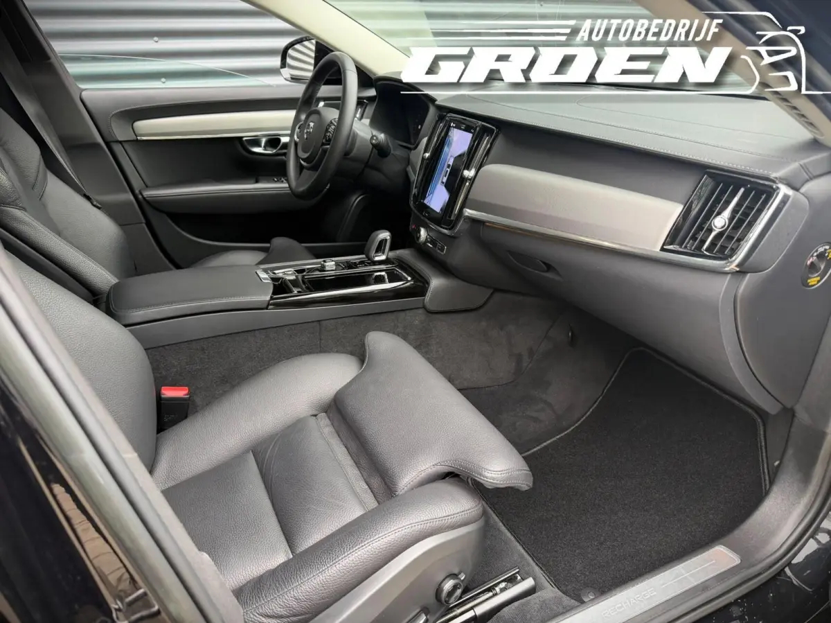 2.0 T8 Plug-in hybrid AWD Ultimate Dark PANO|ACC|
