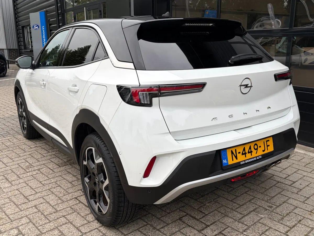 1.2 Turbo 130PK AUTOMAAT Ultimate | LEDER MET MASSAGE| MATRIX LED| ADAPTIEVE CRUISE CONTROL|  STOEL EN STUURVERWARMING| DODEHOEK DETECTIE| KEYLESS ENTRY & START| NAVIGATIE + APPLE CARPLAY/AN