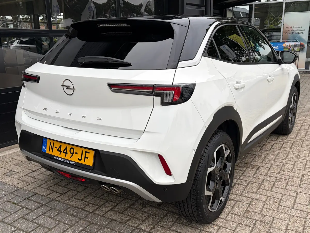 1.2 Turbo 130PK AUTOMAAT Ultimate | LEDER MET MASSAGE| MATRIX LED| ADAPTIEVE CRUISE CONTROL|  STOEL EN STUURVERWARMING| DODEHOEK DETECTIE| KEYLESS ENTRY & START| NAVIGATIE + APPLE CARPLAY/AN