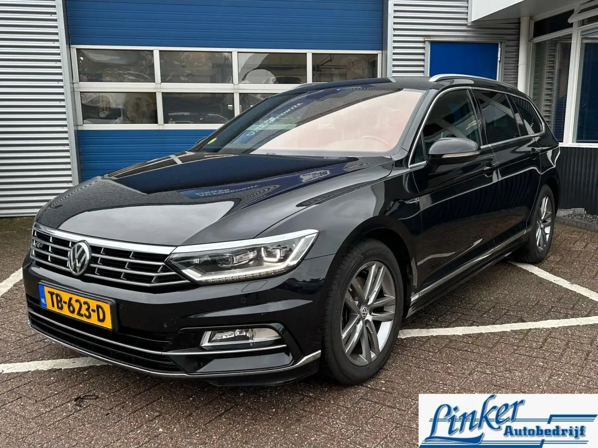 2.0 TDI Highline Business R-Line| Leder| Trekhaak|