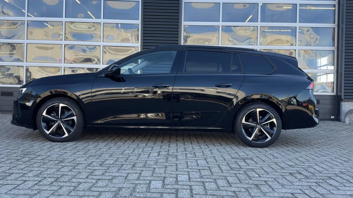 Turbo Business Edition 130PK | Camera | Navigatie | Stoel/stuurverwarming | Cruise Control | | Airco (automatisch) | DAB ontvanger | Dak in carrosseriekleur