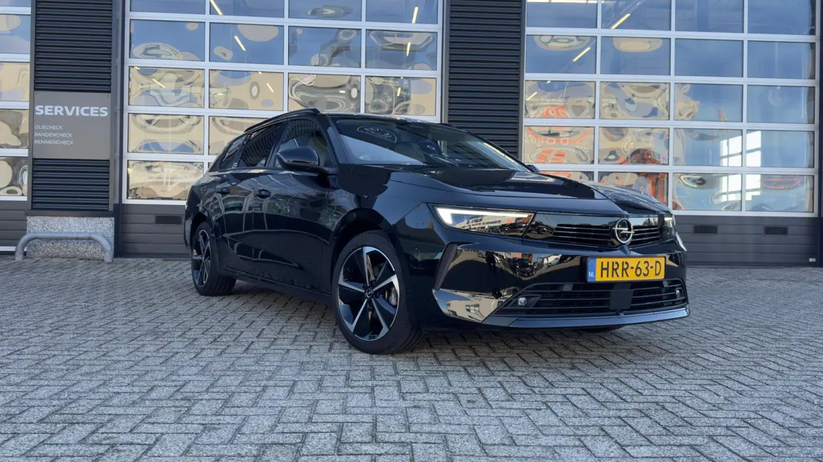 Turbo Business Edition 130PK | Camera | Navigatie | Stoel/stuurverwarming | Cruise Control | | Airco (automatisch) | DAB ontvanger | Dak in carrosseriekleur