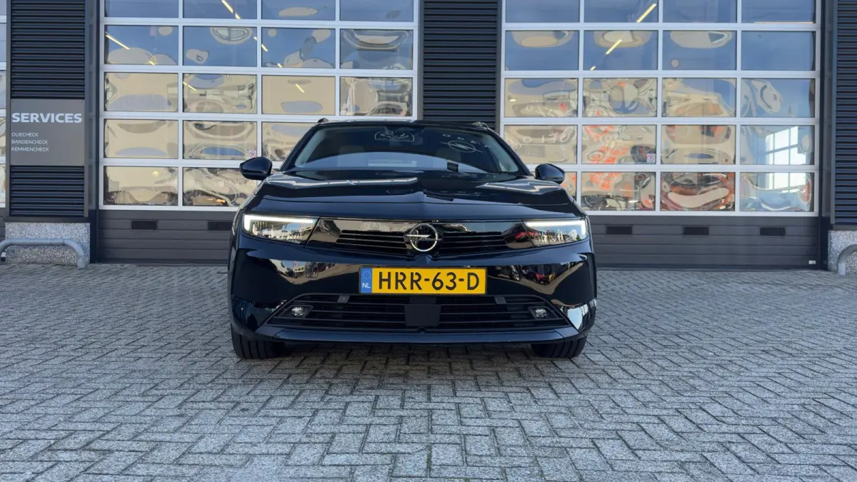 Turbo Business Edition 130PK | Camera | Navigatie | Stoel/stuurverwarming | Cruise Control | | Airco (automatisch) | DAB ontvanger | Dak in carrosseriekleur