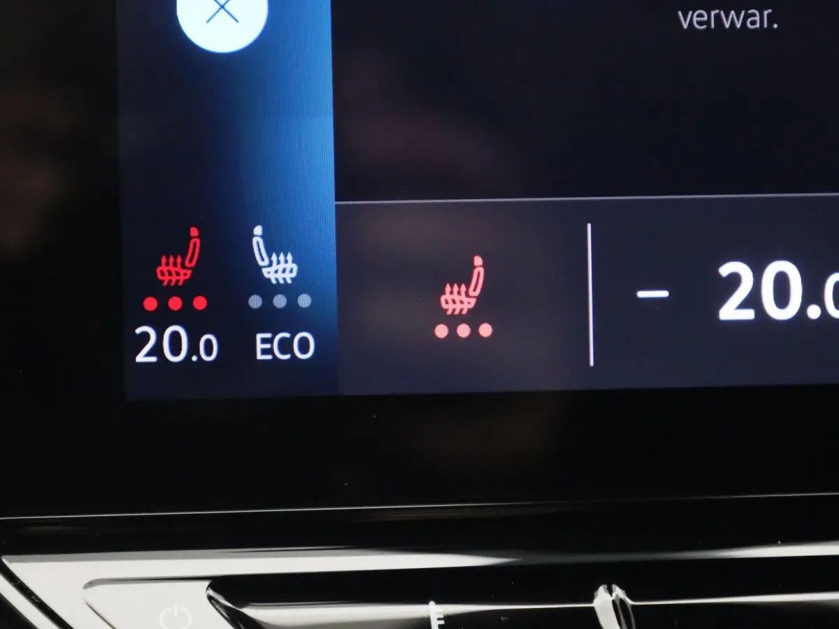 Pro 77 kWh 174 PK| Origineel Nederlands | 1e Eigenaar | Dealeronderhouden | SOH 97% | Artvelours | Navigatie | Achteruitrijcamera | Stoelverwarming | Stuurwielverwarming