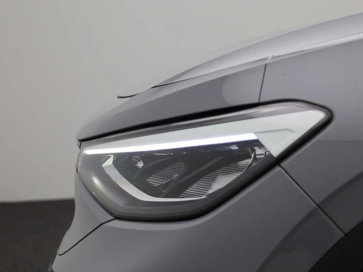 Pro 77 kWh 174 PK| Origineel Nederlands | 1e Eigenaar | Dealeronderhouden | SOH 97% | Artvelours | Navigatie | Achteruitrijcamera | Stoelverwarming | Stuurwielverwarming