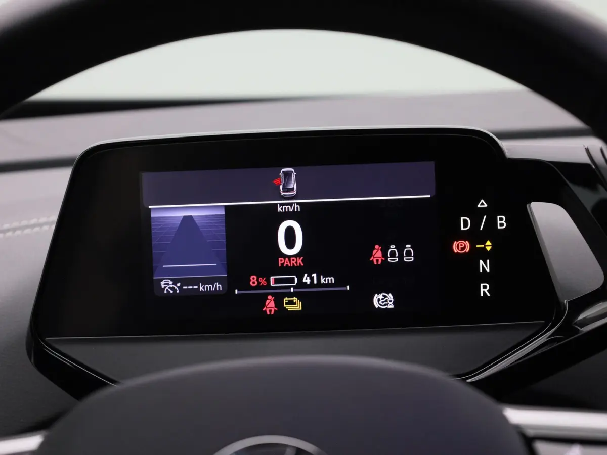 Pro 77 kWh 174 PK| Origineel Nederlands | 1e Eigenaar | Dealeronderhouden | SOH 97% | Artvelours | Navigatie | Achteruitrijcamera | Stoelverwarming | Stuurwielverwarming