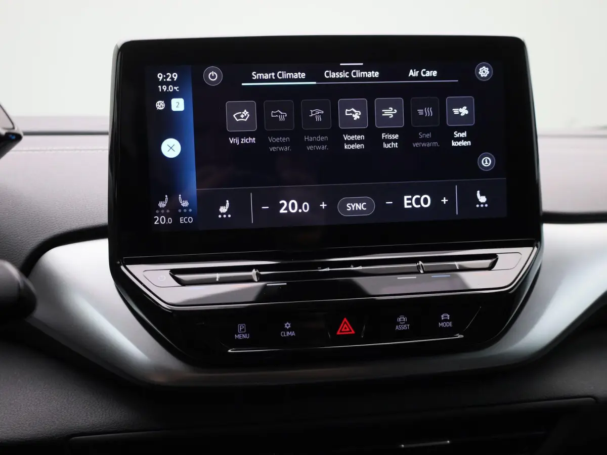 Pro 77 kWh 174 PK| Origineel Nederlands | 1e Eigenaar | Dealeronderhouden | SOH 97% | Artvelours | Navigatie | Achteruitrijcamera | Stoelverwarming | Stuurwielverwarming