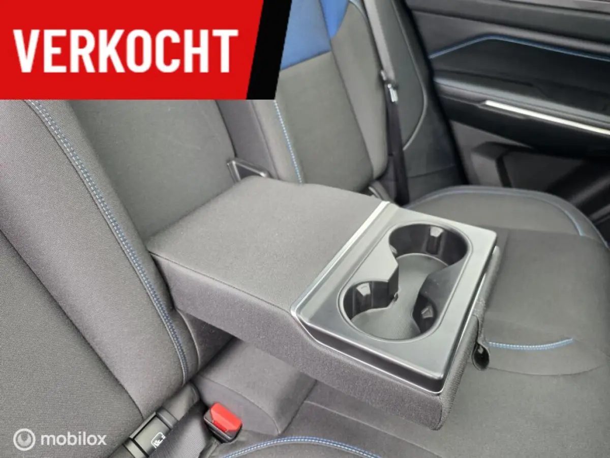 - 1.5 261PK Plug-in Hybrid, Pano, 360 Camera , Apple Carplay✅NL AUTO