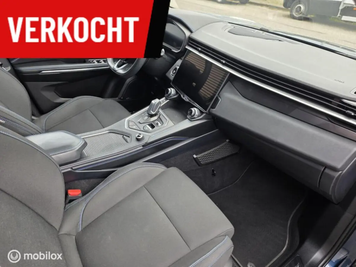 - 1.5 261PK Plug-in Hybrid, Pano, 360 Camera , Apple Carplay✅NL AUTO