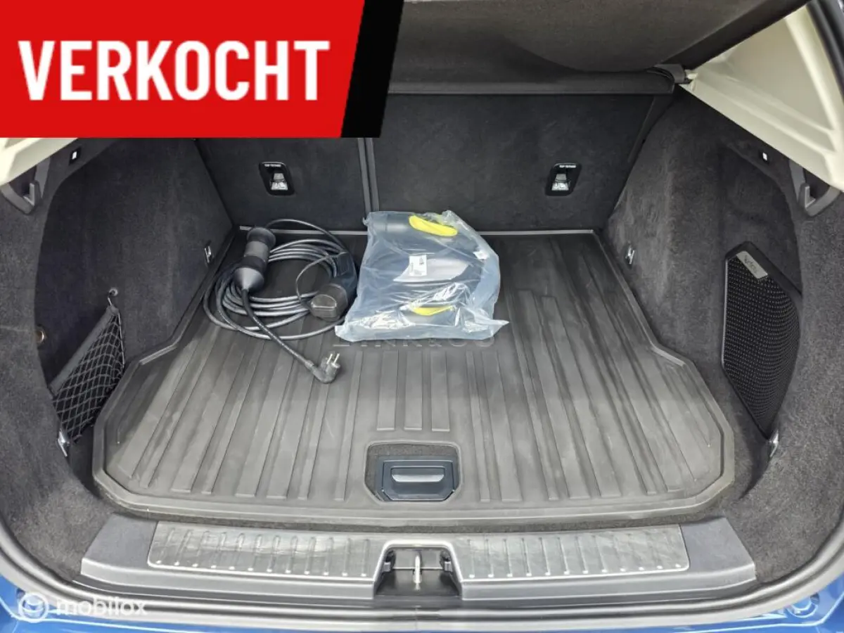 - 1.5 261PK Plug-in Hybrid, Pano, 360 Camera , Apple Carplay✅NL AUTO