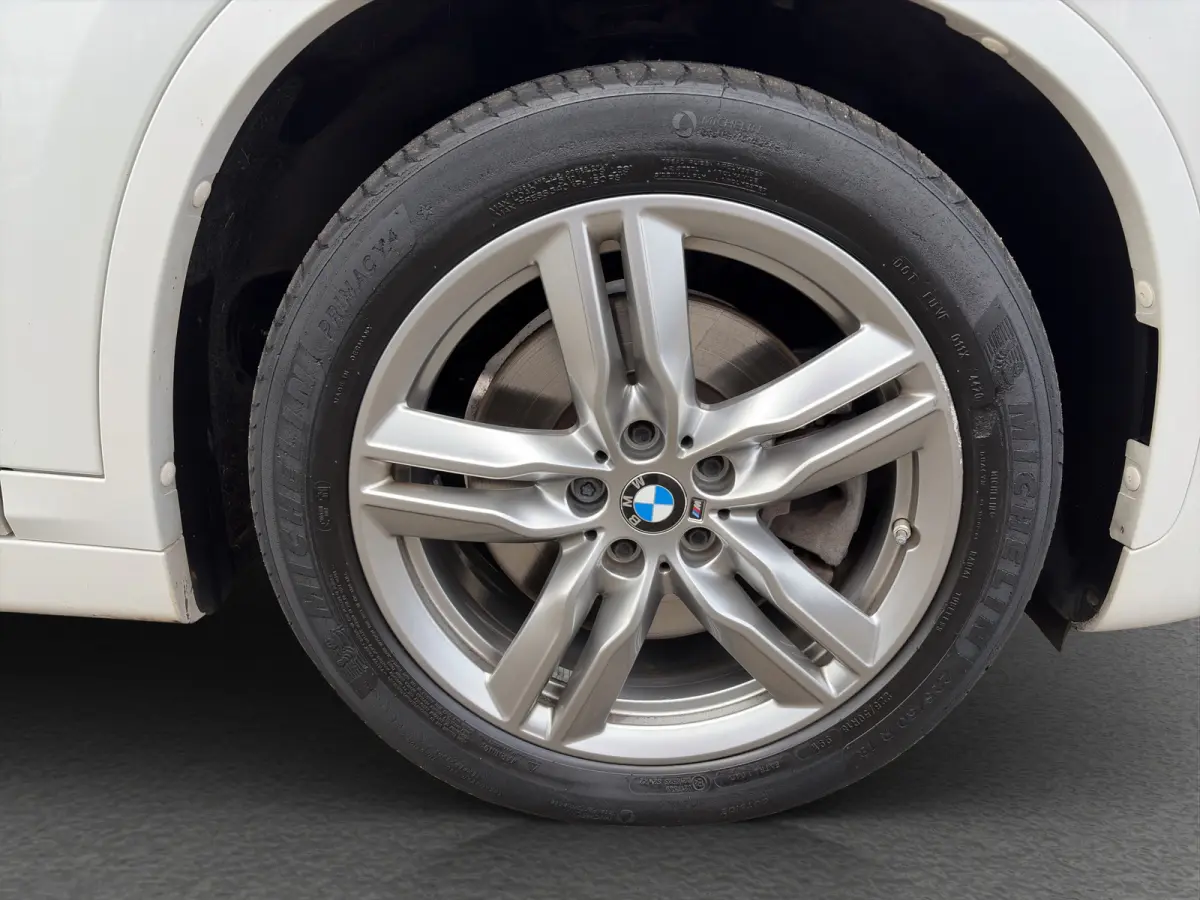 xDrive25e eDrive Edition 220pk M-Sport | M-pakket | Sportstoelen | Trekhaak | Leder | Cruise controle | Climate controle | Navigatie | Elektrische achterklep
