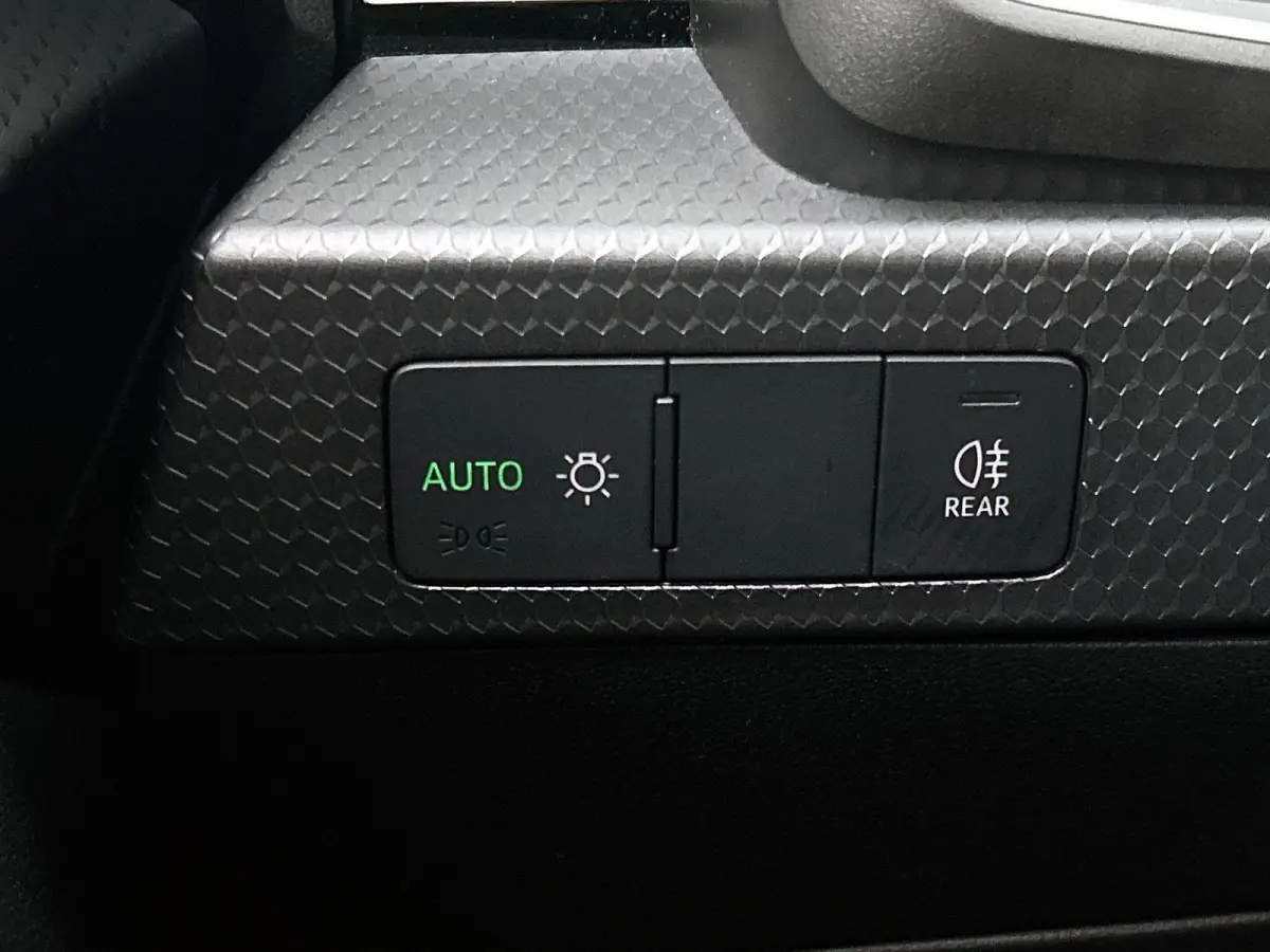 25 TFSI Pro Line 95 PK | Automaat | Camera | Parkeersensoren | Airco | Lichtmetalen velgen |
