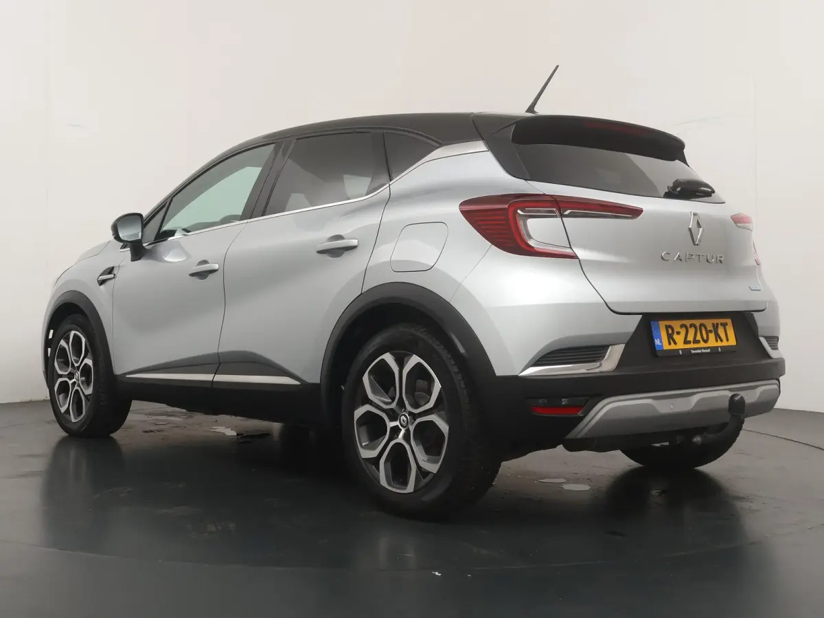 E-Tech Plug-in Hybrid 160 Intens | Navigatie | Trekhaak |
