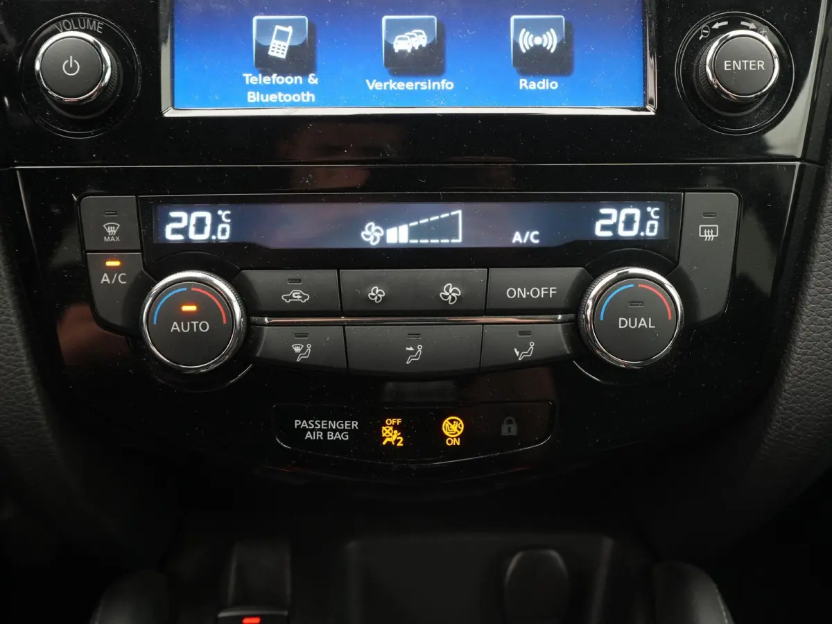 1.2 Tekna + PANORAMADAK | NAVIGATIE | CAMERA | LMV | DAKRAILS | DAB | RADIO | PDC | CLIMA | CRUISE | 12 MAANDEN BOVAG GARANTIE |