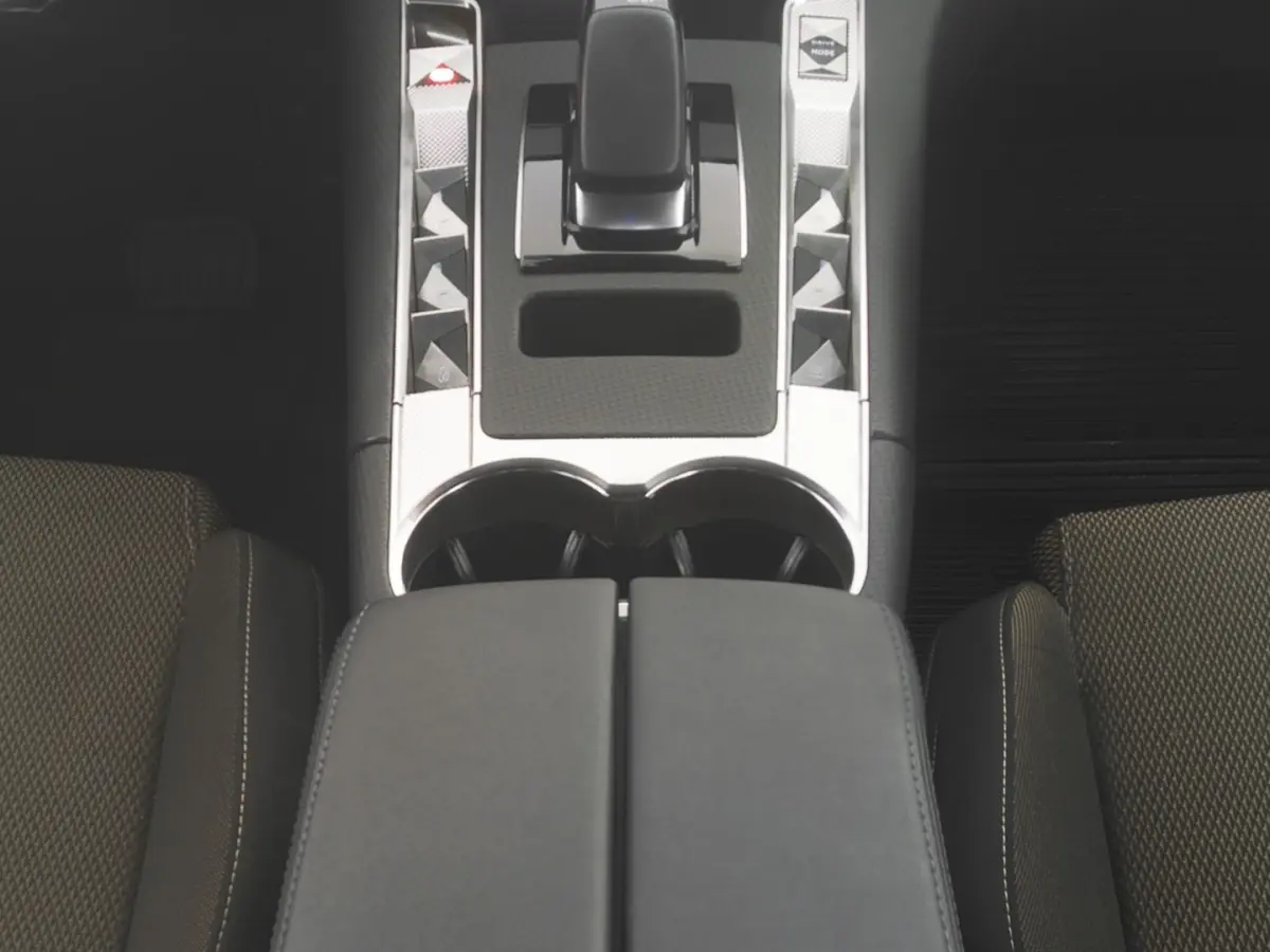 E-Tense 225pk Bastille | Full LED | NAVI | ECC | PHEV