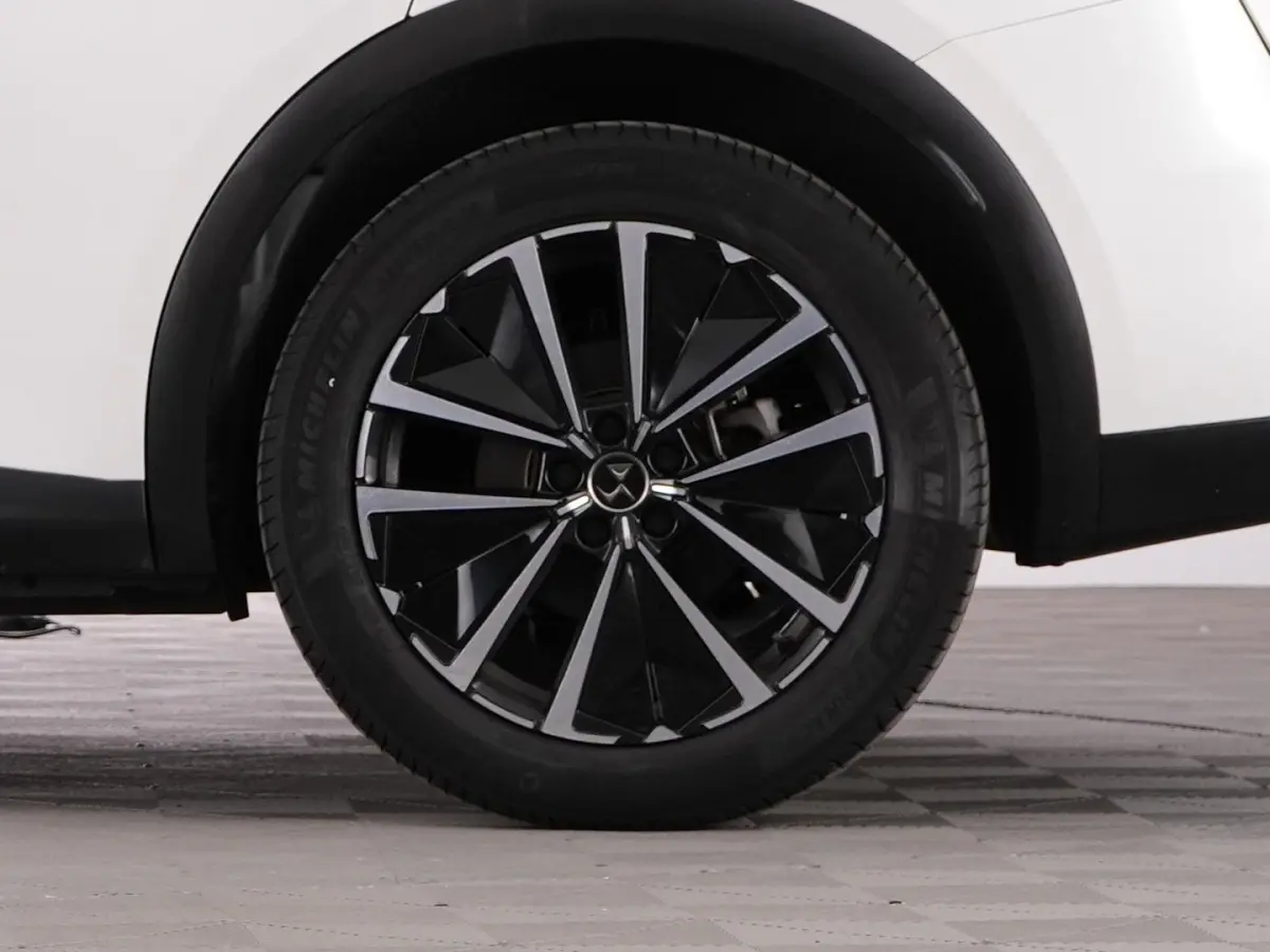 E-Tense 225pk Bastille | Full LED | NAVI | ECC | PHEV