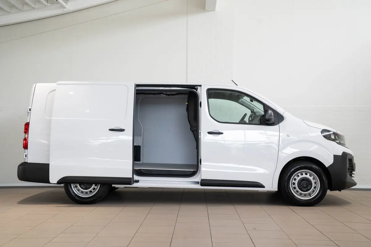 Electric L3 75 kWh | Tot 8 Jaar Garantie | Camera | Apple Carplay & Android Auto | Navigatie | Parkeersensoren |