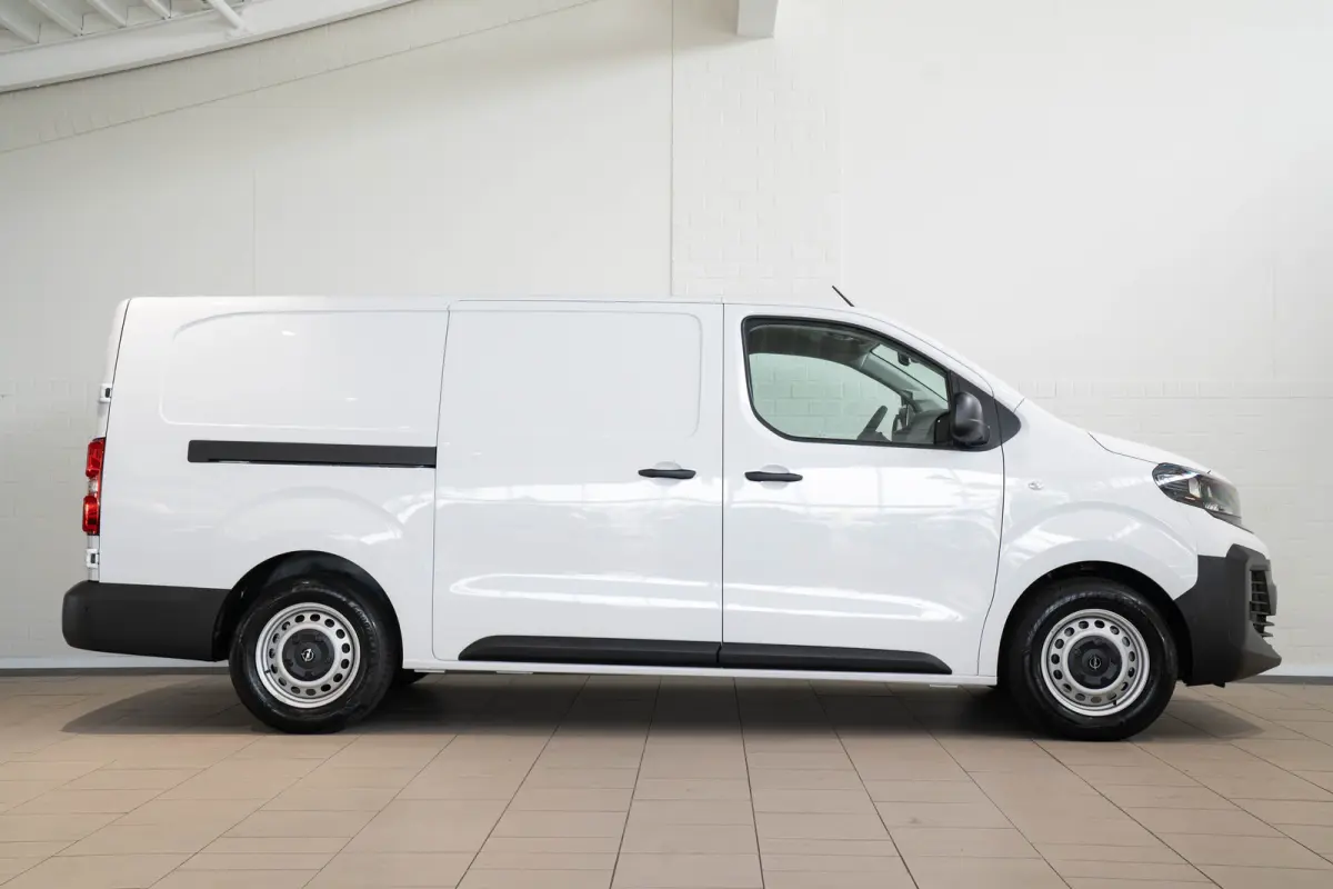 Electric L3 75 kWh | Tot 8 Jaar Garantie | Camera | Apple Carplay & Android Auto | Navigatie | Parkeersensoren |