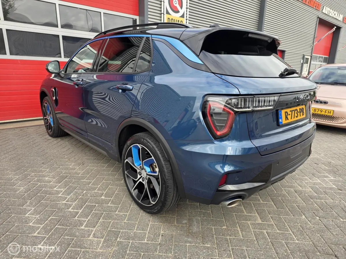 - 1.5 261PK Plug-in Hybrid, Pano, Camera , Apple Carplay✅NL AUTO