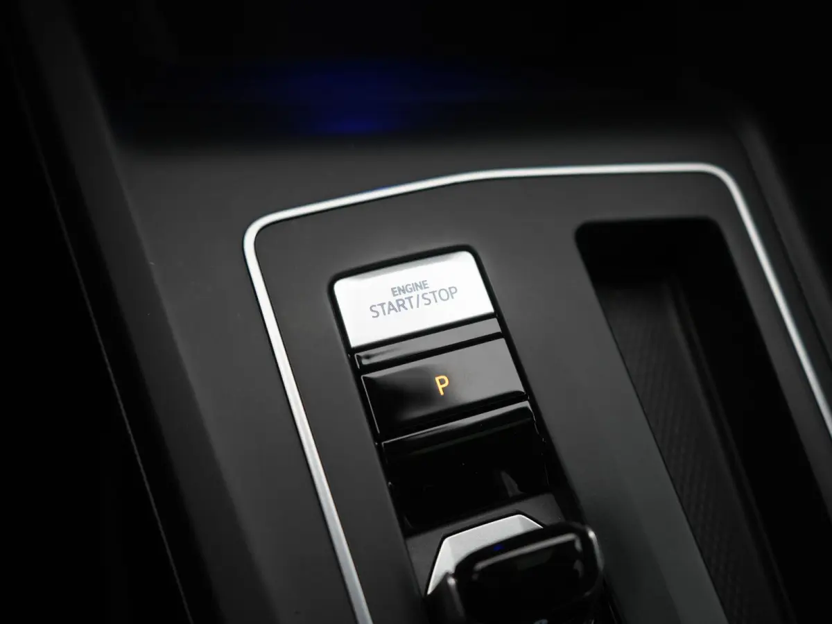 1.5 eTSI Style | AUTOMAAT | PANORAMADAK | LEDER | ELEKTRISCHE STOEL | MEMORY | NAVIGATIE | PDC | VIRTUEEL | LMV | ADAPTIEVE CRUISE | STOEL & STUURVERWARMING | 12 MAANDEN BOVAG GARANTIE |