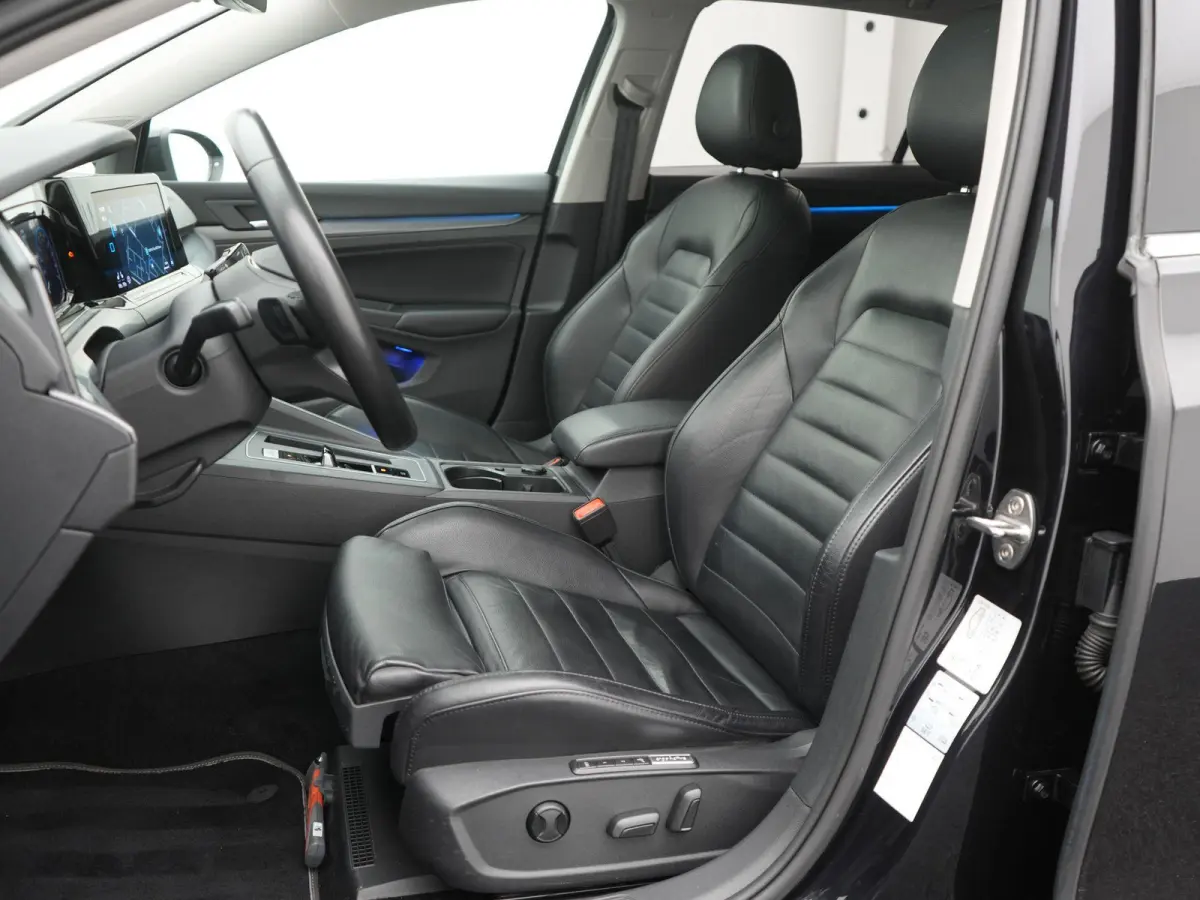 1.5 eTSI Style | AUTOMAAT | PANORAMADAK | LEDER | ELEKTRISCHE STOEL | MEMORY | NAVIGATIE | PDC | VIRTUEEL | LMV | ADAPTIEVE CRUISE | STOEL & STUURVERWARMING | 12 MAANDEN BOVAG GARANTIE |