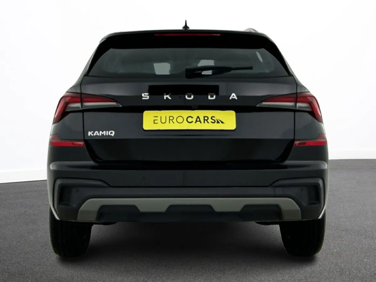 1.0 TSI Business Edition Automaat Navigatie Climate control Cruise control LED Keyless Start  Achteruitrijcamera Parkeersensoren Apple Carplay/ Android Auto Radio