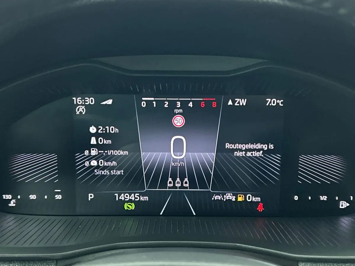 1.0 TSI Business Edition Automaat Navigatie Climate control Cruise control LED Keyless Start  Achteruitrijcamera Parkeersensoren Apple Carplay/ Android Auto Radio