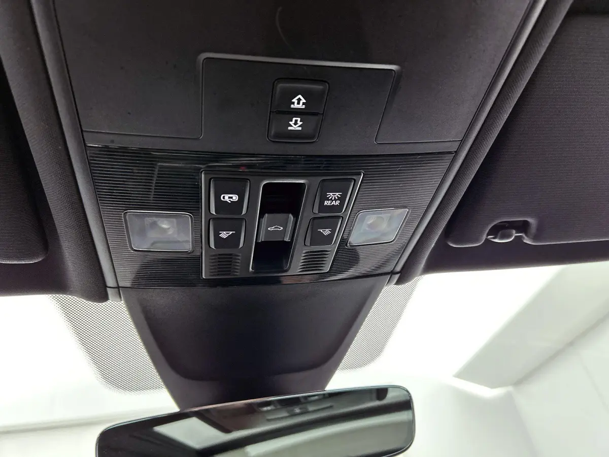 1.5 TSI Comfortline Business 130 PK | R-Line exterieur | Panoramadak | Navigatie | Climate Control | Parkeersensoren | Apple Carplay | Android Auto | 19"Lichtmetalen velgen |