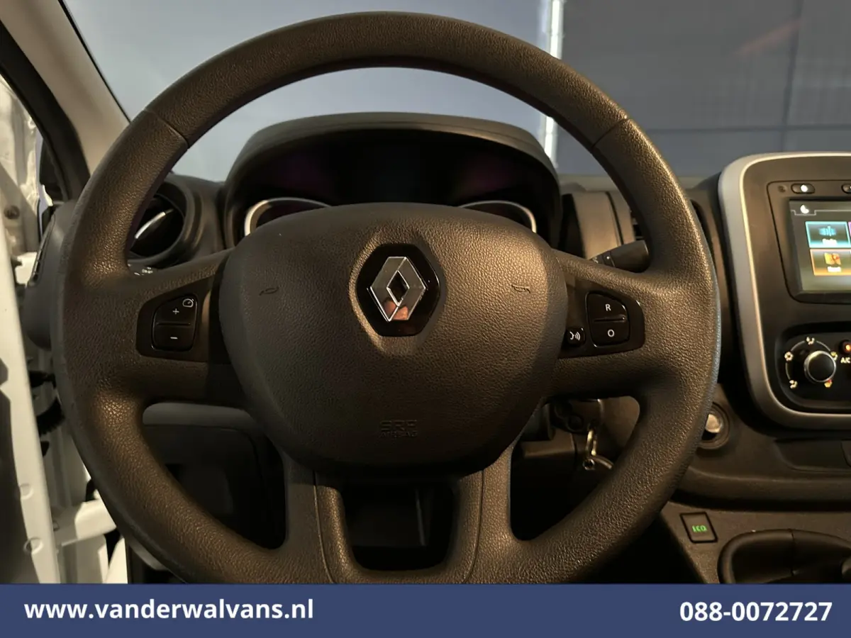 2.0 dCi 120pk L2H1 Euro6 Airco | Imperiaal | Navigatie | LED | Cruisecontrol Trekhaak, Parkeersensoren