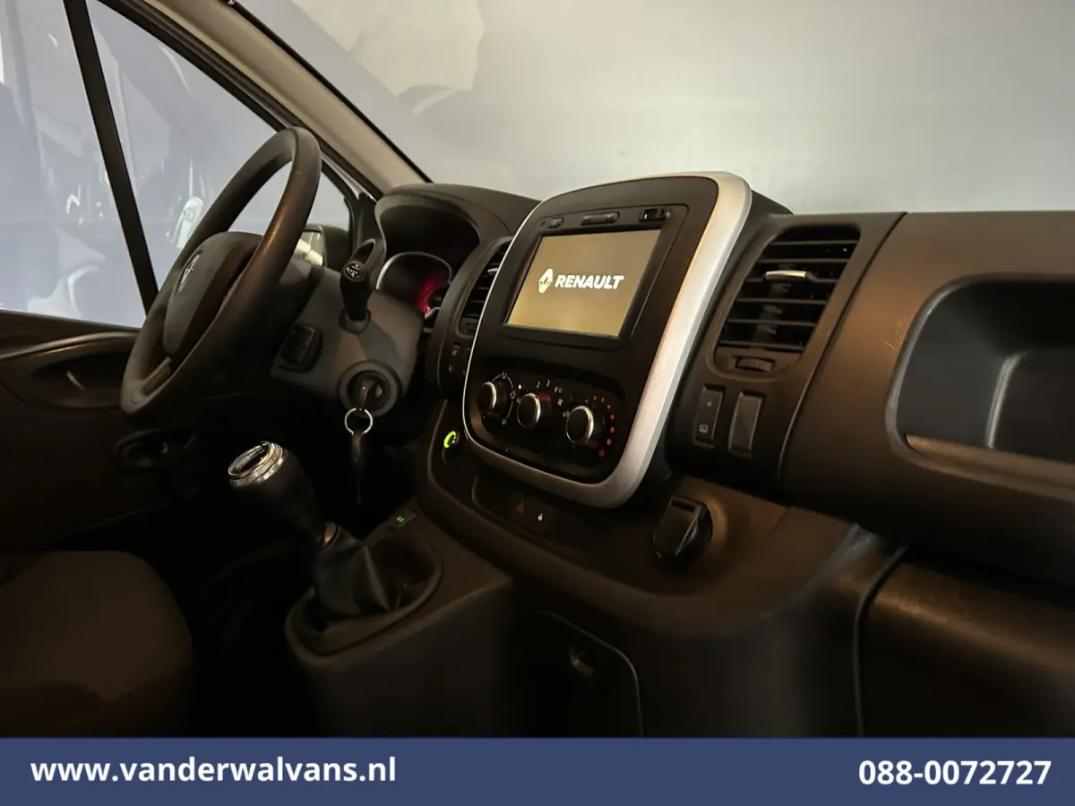 2.0 dCi 120pk L2H1 Euro6 Airco | Imperiaal | Navigatie | LED | Cruisecontrol Trekhaak, Parkeersensoren