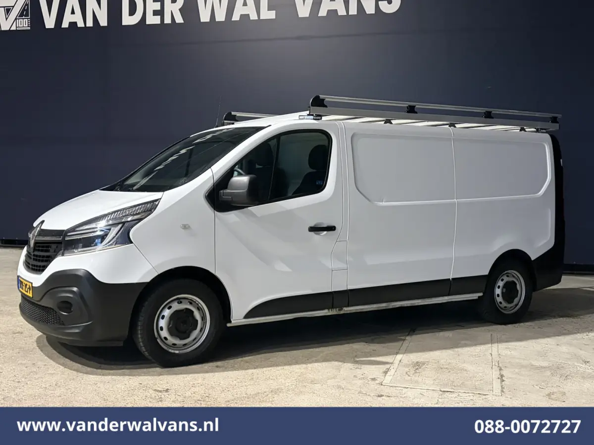 2.0 dCi 120pk L2H1 Euro6 Airco | Imperiaal | Navigatie | LED | Cruisecontrol Trekhaak, Parkeersensoren
