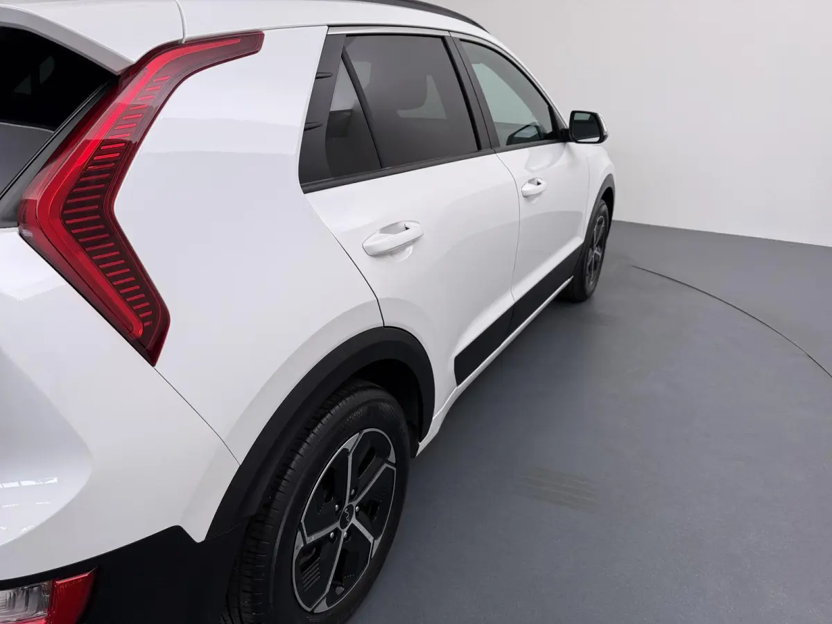 1.6 GDi PHEV Comfort | SOH 94,4% | Stoel- & Stuurverw. | Parkeercamera | Apple Carplay/Android Auto |