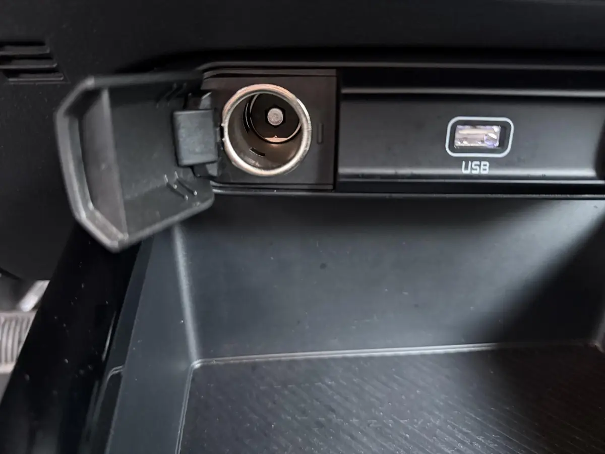 1.6 GDi PHEV Comfort | SOH 94,4% | Stoel- & Stuurverw. | Parkeercamera | Apple Carplay/Android Auto |